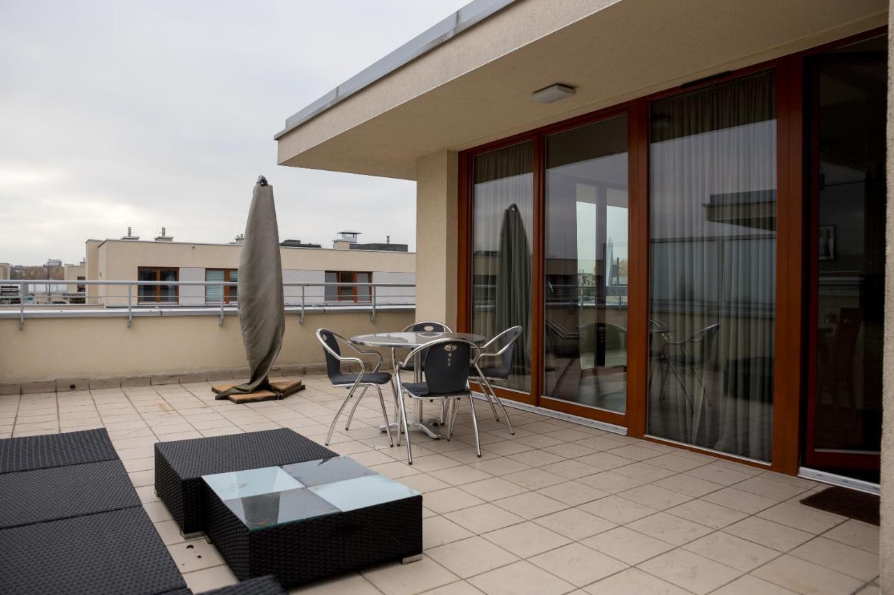 Hlonda Deluxe Apartment With Terrace Varsó Kültér fotó